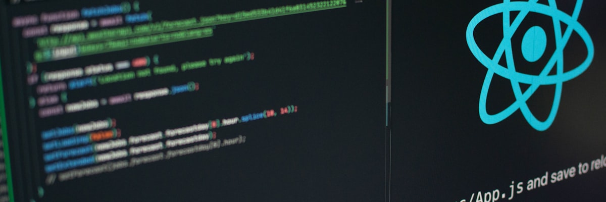 Visualisasi data dan analitik keamanan informasi online